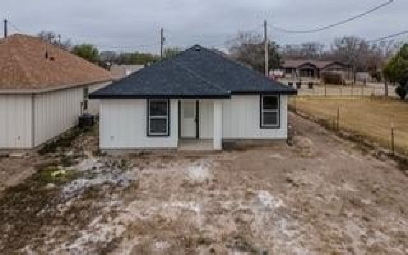 347 Dub Drive, Eagle Pass, TX 78852, 3 Bedrooms Bedrooms, ,2 BathroomsBathrooms,Residential,For Sale,347 Dub Drive,0,83050