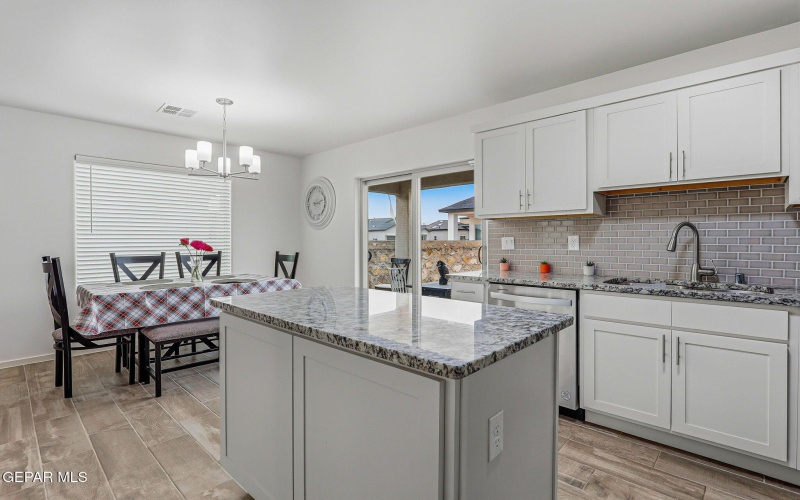 15252 Apex Court, El Paso, TX 79938, 3 Habitaciones Habitaciones , ,1 BañoBaños,Residential,En Venta,15252 Apex Court,0,937230