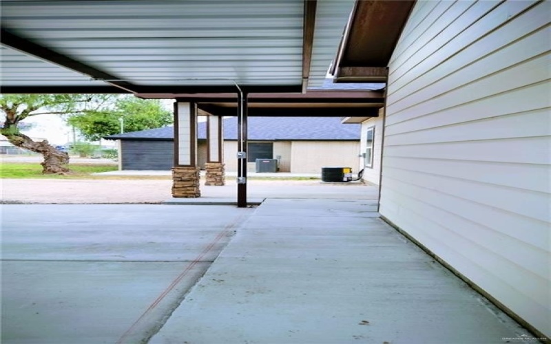 204 W 1st Street W, La Joya, TX 78560, 3 Bedrooms Bedrooms, ,2 BathroomsBathrooms,Residential,For Sale,204 W 1st Street W,0,493146