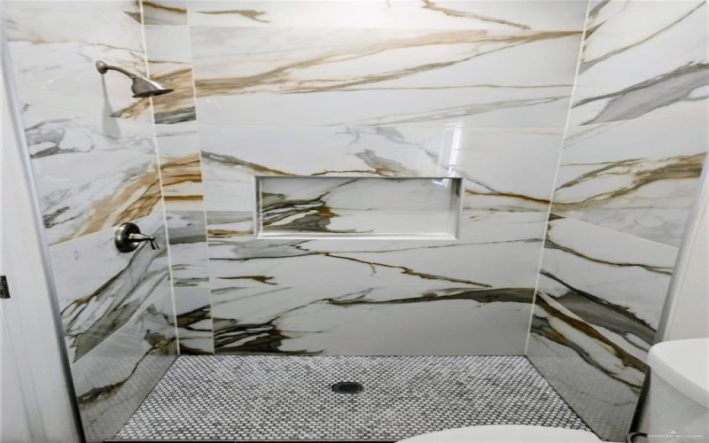 204 W 1st Street W, La Joya, TX 78560, 3 Bedrooms Bedrooms, ,2 BathroomsBathrooms,Residential,For Sale,204 W 1st Street W,0,493146