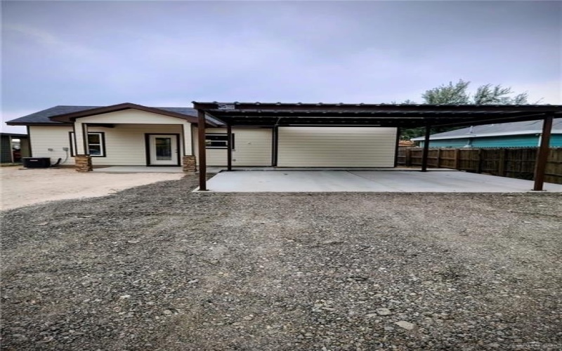 204 W 1st Street W, La Joya, TX 78560, 3 Bedrooms Bedrooms, ,2 BathroomsBathrooms,Residential,For Sale,204 W 1st Street W,0,493146