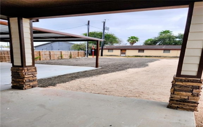 204 W 1st Street W, La Joya, TX 78560, 3 Bedrooms Bedrooms, ,2 BathroomsBathrooms,Residential,For Sale,204 W 1st Street W,0,493146