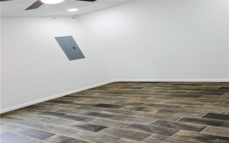 204 W 1st Street W, La Joya, TX 78560, 3 Bedrooms Bedrooms, ,2 BathroomsBathrooms,Residential,For Sale,204 W 1st Street W,0,493146