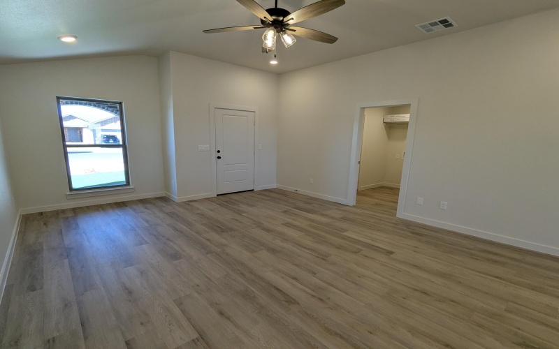 2008 Cottonwood Avenue, Wolfforth, TX 79382, 3 Bedrooms Bedrooms, ,2 BathroomsBathrooms,Residential,For Sale,2008 Cottonwood Avenue,0,202601230