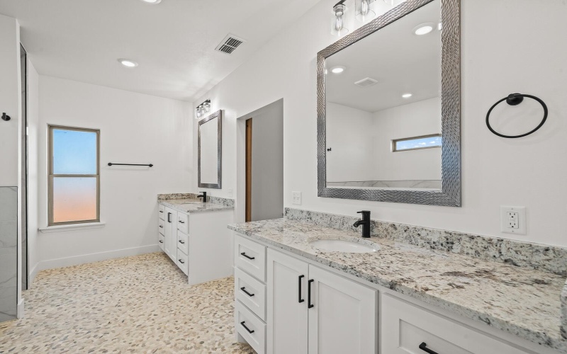 4084 Hawk Road, Ropesville, TX 79358, 3 Bedrooms Bedrooms, ,2 BathroomsBathrooms,Residential,For Sale,4084 Hawk Road,0,202601232