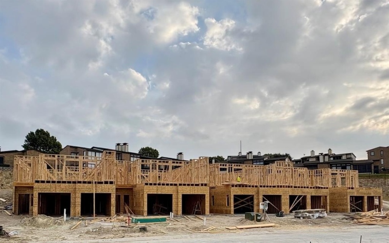 5201 Lamnatos Drive, Rockwall, TX 75032, 3 Bedrooms Bedrooms, ,2 BathroomsBathrooms,Residential,For Sale,5201 Lamnatos Drive,0,21134344