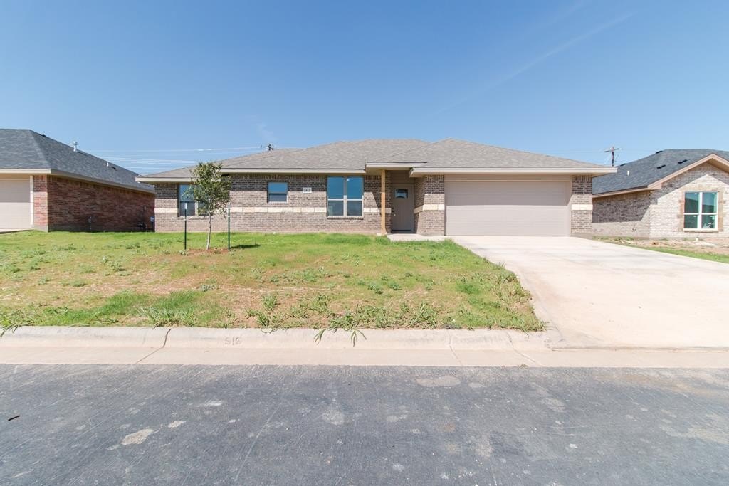 5413 Coral Way, San Angelo, TX 76904, 3 Bedrooms Bedrooms, ,2 BathroomsBathrooms,Residential,For Sale,5413 Coral Way,0,130448