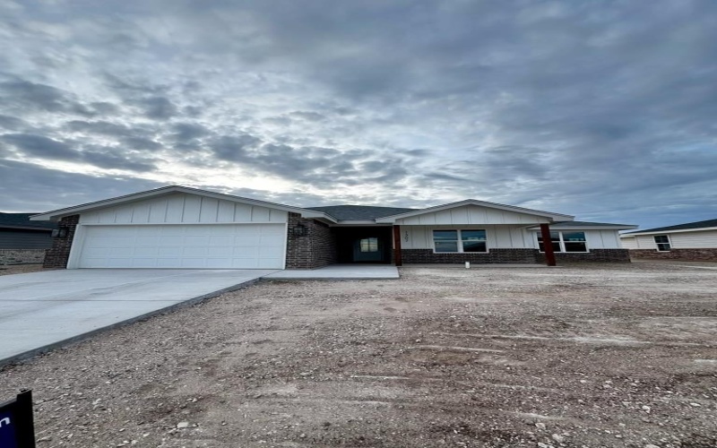 1307 Johnny Lane, San Angelo, TX 76905, 3 Bedrooms Bedrooms, ,2 BathroomsBathrooms,Residential,For Sale,1307 Johnny Lane,0,130450