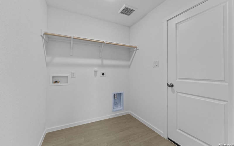 2068 Powell Place, Converse, TX 78109, 4 Habitaciones Habitaciones , ,2 BañosBaños,Residential,En Venta,2068 Powell Place,0,1936655