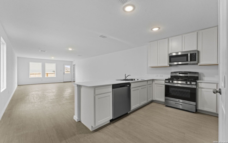 2060 Powell Pl, Converse, TX 78109, 4 Habitaciones Habitaciones , ,2 BañosBaños,Residential,En Venta,2060 Powell Pl,0,1936657