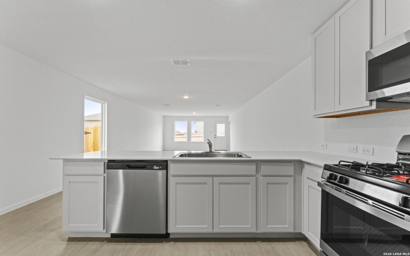 2060 Powell Pl, Converse, TX 78109, 4 Habitaciones Habitaciones , ,2 BañosBaños,Residential,En Venta,2060 Powell Pl,0,1936657