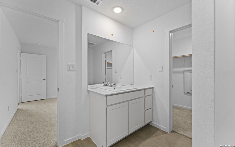 2060 Powell Pl, Converse, TX 78109, 4 Habitaciones Habitaciones , ,2 BañosBaños,Residential,En Venta,2060 Powell Pl,0,1936657