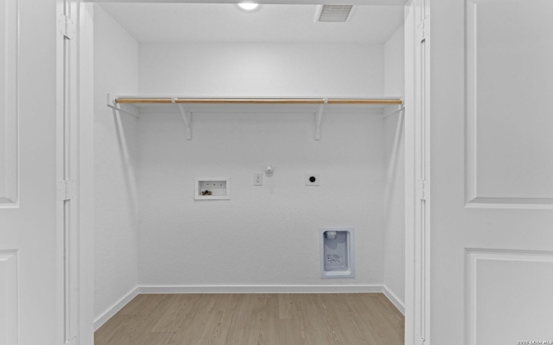 2060 Powell Pl, Converse, TX 78109, 4 Habitaciones Habitaciones , ,2 BañosBaños,Residential,En Venta,2060 Powell Pl,0,1936657