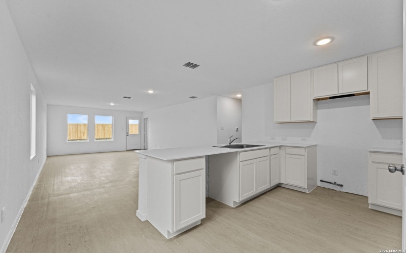 10012 Besson Blvd, Converse, TX 78109, 4 Bedrooms Bedrooms, ,2 BathroomsBathrooms,Residential,For Sale,10012 Besson Blvd,0,1936688