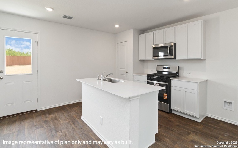 1006 Calle Altea Rd, San Antonio, TX 78221, 5 Habitaciones Habitaciones , ,2 BañosBaños,Residential,En Venta,1006 Calle Altea Rd,0,1936751