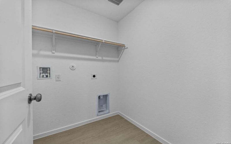 111 Ellendale Place, Fredericksburg, TX 78624, 4 Habitaciones Habitaciones , ,2 BañosBaños,Residential,En Venta,111 Ellendale Place,0,1936780