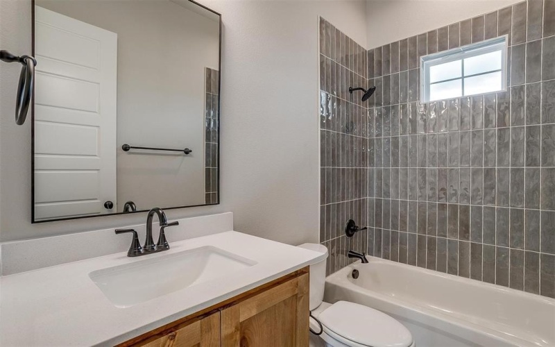 125 Aiden Drive, Waxahachie, TX 75165, 4 Bedrooms Bedrooms, ,3 BathroomsBathrooms,Residential,For Sale,125 Aiden Drive,20453522