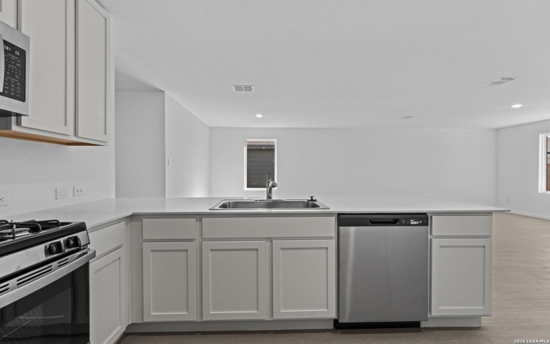 107 Ellendale Place, Fredericksburg, TX 78624, 4 Bedrooms Bedrooms, ,2 BathroomsBathrooms,Residential,For Sale,107 Ellendale Place,0,1936799