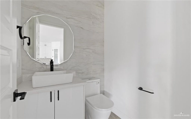 3816 Zimmerius Avenue, McAllen, TX 78504, 4 Bedrooms Bedrooms, ,3 BathroomsBathrooms,Residential,For Sale,3816 Zimmerius Avenue,0,493268