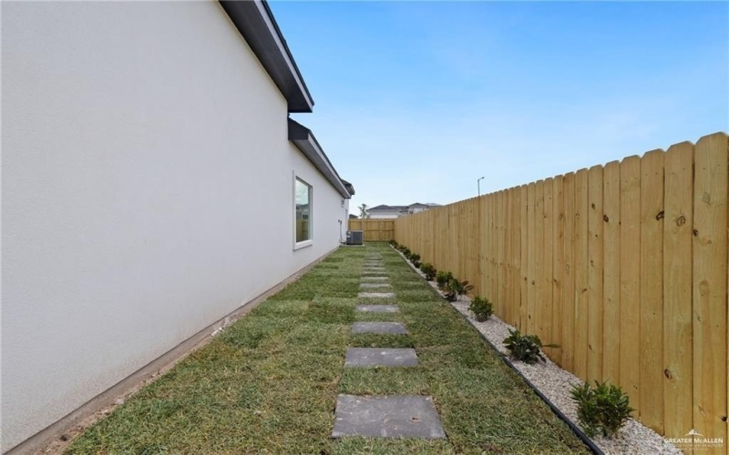 3816 Zimmerius Avenue, McAllen, TX 78504, 4 Bedrooms Bedrooms, ,3 BathroomsBathrooms,Residential,For Sale,3816 Zimmerius Avenue,0,493268