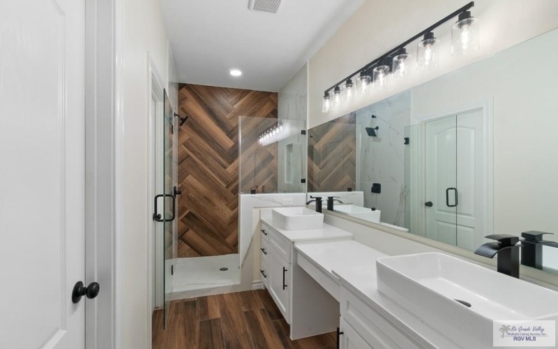 126 MARIGOLD RD, LOS FRESNOS, TX 78566, 3 Bedrooms Bedrooms, ,2 BathroomsBathrooms,Residential,For Sale,126 MARIGOLD RD,0,29771682