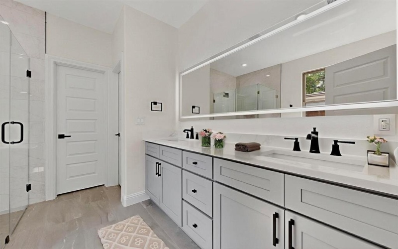 1840 Highland Drive E, Keller, TX 76262, 4 Bedrooms Bedrooms, ,3 BathroomsBathrooms,Residential,For Sale,1840 Highland Drive E,0,21138404