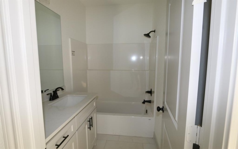 11796 Jayden Lane, Tyler, TX 75703, 3 Bedrooms Bedrooms, ,2 BathroomsBathrooms,Residential,For Sale,11796 Jayden Lane,0,21156759