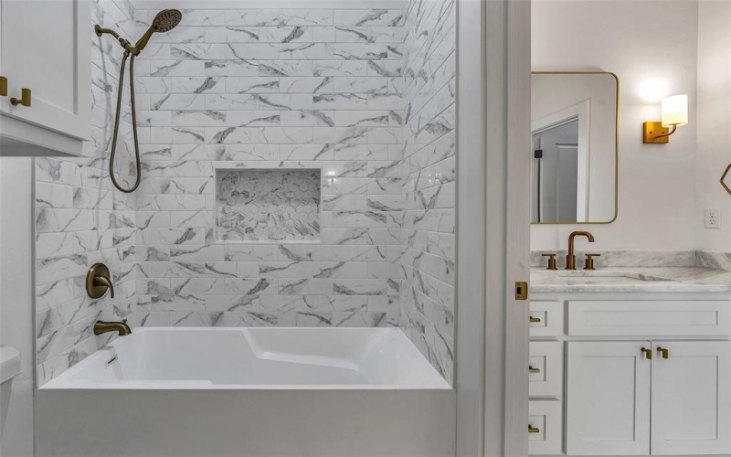 260 S Granite Lane, Hallsville, TX 75650, 4 Bedrooms Bedrooms, ,3 BathroomsBathrooms,Residential,For Sale,260 S Granite Lane,0,21164111