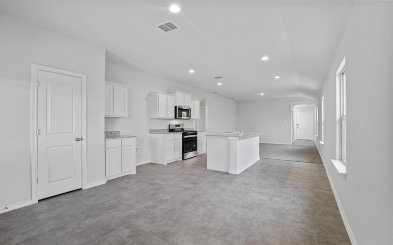 180 RUNNING RIVER Drive, Boyd, TX 76023, 3 Bedrooms Bedrooms, ,2 BathroomsBathrooms,Residential,For Sale,180 RUNNING RIVER Drive,20458895