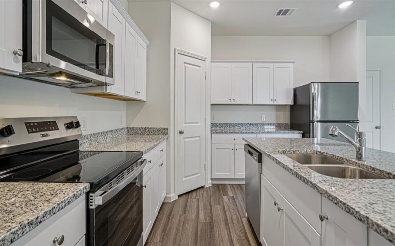 6076 Mojave Drive, Forney, TX 75126, 5 Bedrooms Bedrooms, ,5 BathroomsBathrooms,Residential,For Sale,6076 Mojave Drive,0,21164333