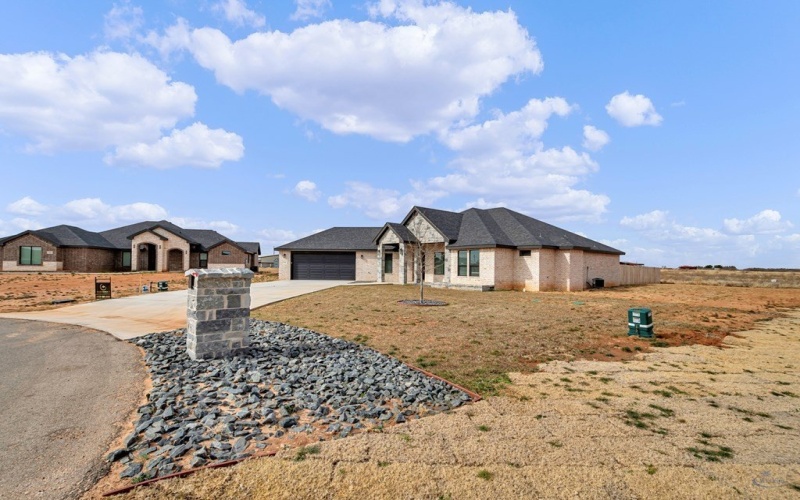 2102 S County Rd 1059, Midland, TX 79706, 4 Bedrooms Bedrooms, ,3 BathroomsBathrooms,Residential,For Sale,2102 S County Rd 1059,0,50090408
