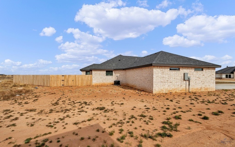 2102 S County Rd 1059, Midland, TX 79706, 4 Bedrooms Bedrooms, ,3 BathroomsBathrooms,Residential,For Sale,2102 S County Rd 1059,0,50090408