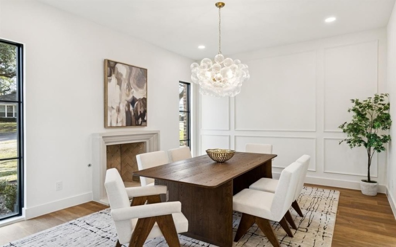 7153 Cornelia Lane, Dallas, TX 75214, 5 Bedrooms Bedrooms, ,6 BathroomsBathrooms,Residential,For Sale,7153 Cornelia Lane,0,21163312