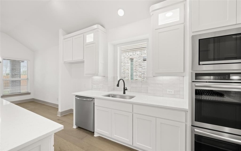 1212 Turkey Trot Drive, Mansfield, TX 76063, 5 Bedrooms Bedrooms, ,5 BathroomsBathrooms,Residential,For Sale,1212 Turkey Trot Drive,20460847