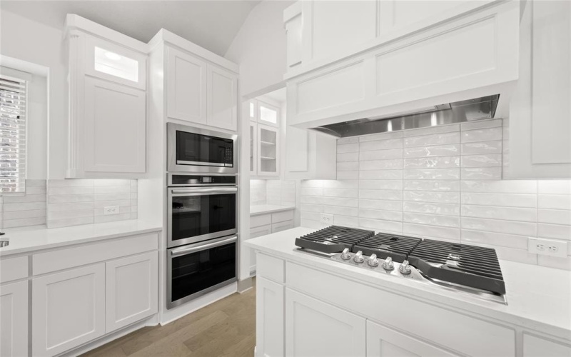 1212 Turkey Trot Drive, Mansfield, TX 76063, 5 Bedrooms Bedrooms, ,5 BathroomsBathrooms,Residential,For Sale,1212 Turkey Trot Drive,20460847