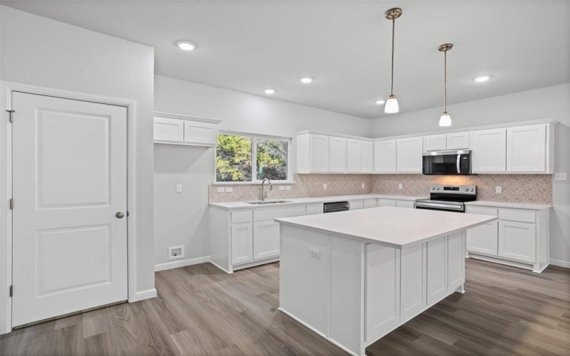 9320 Apache Trail, Rio Vista, TX 76093, 3 Bedrooms Bedrooms, ,2 BathroomsBathrooms,Residential,For Sale,9320 Apache Trail,0,21163893