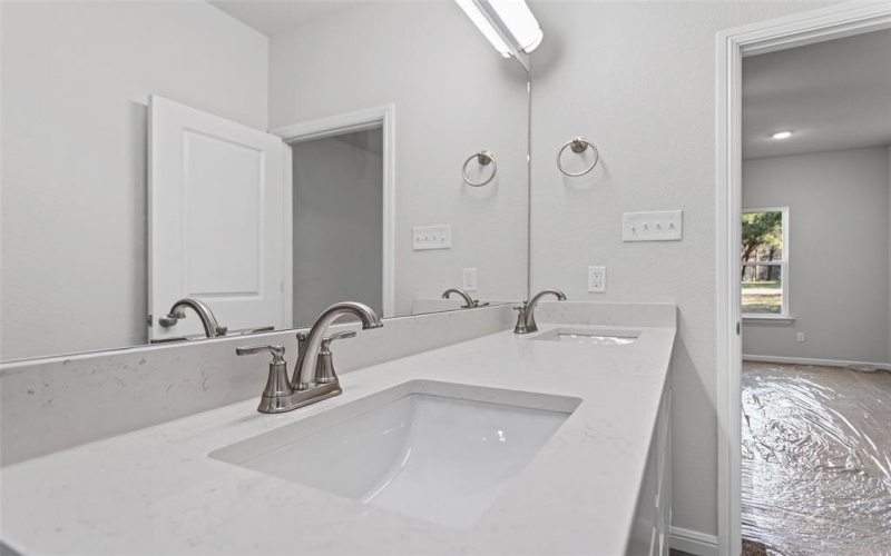 9320 Apache Trail, Rio Vista, TX 76093, 3 Bedrooms Bedrooms, ,2 BathroomsBathrooms,Residential,For Sale,9320 Apache Trail,0,21163893