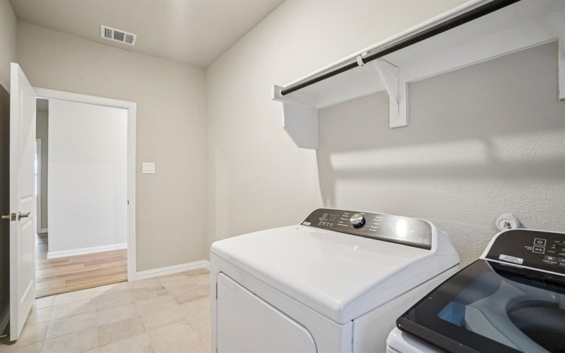 800 London Town Lane, Princeton, TX 75071, 4 Bedrooms Bedrooms, ,3 BathroomsBathrooms,Residential,For Sale,800 London Town Lane,0,21163900