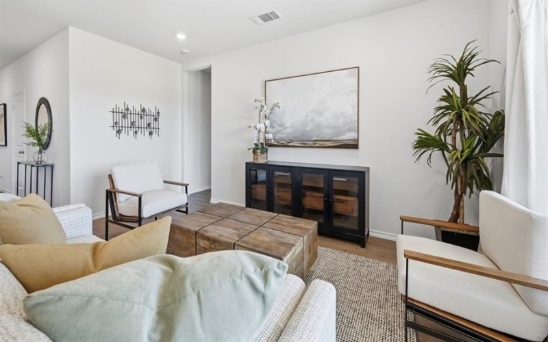 1917 Freeman Street, Tyler, TX 75704, 4 Habitaciones Habitaciones , ,3 BañosBaños,Residential,En Venta,1917 Freeman Street,0,21163913