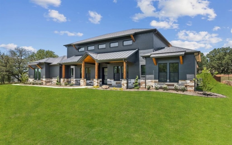 2008 Vaquero Drive, Weatherford, TX 76088, 4 Bedrooms Bedrooms, ,3 BathroomsBathrooms,Residential,For Sale,2008 Vaquero Drive,0,21163992