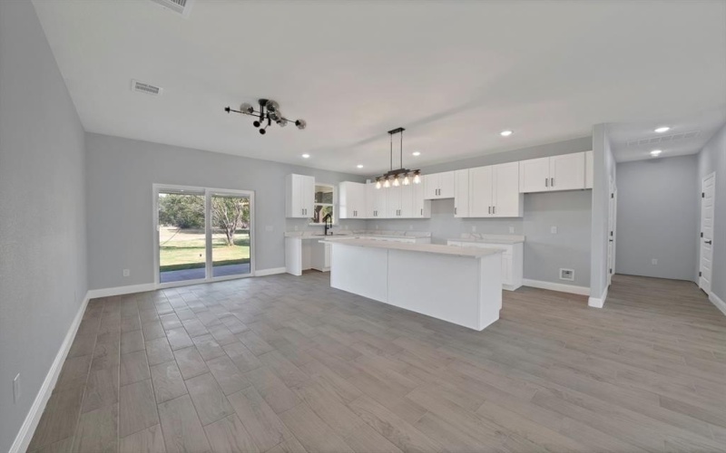 206 Lakeview Drive, Runaway Bay, TX 76426, 3 Bedrooms Bedrooms, ,3 BathroomsBathrooms,Residential,For Sale,206 Lakeview Drive,0,21164011