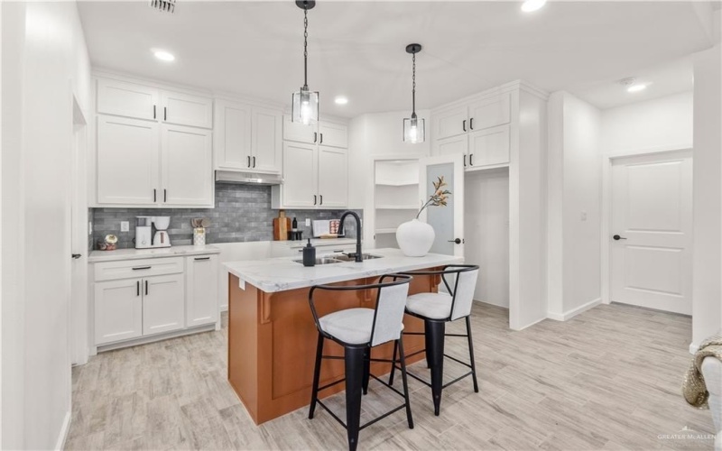 115 San Pedro Street, Edinburg, TX 78542, 3 Bedrooms Bedrooms, ,2 BathroomsBathrooms,Residential,For Sale,115 San Pedro Street,0,493124