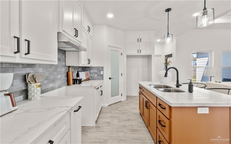 115 San Pedro Street, Edinburg, TX 78542, 3 Bedrooms Bedrooms, ,2 BathroomsBathrooms,Residential,For Sale,115 San Pedro Street,0,493124