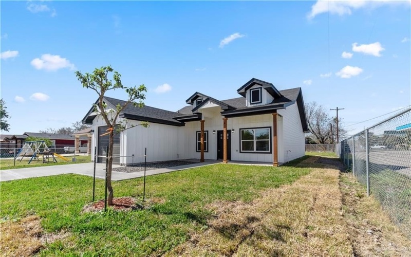 115 San Pedro Street, Edinburg, TX 78542, 3 Bedrooms Bedrooms, ,2 BathroomsBathrooms,Residential,For Sale,115 San Pedro Street,0,493124