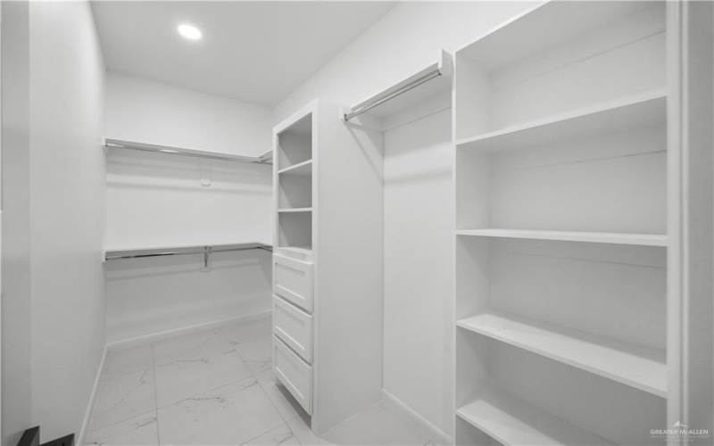 5700 Playa Del Sol Street, Edinburg, TX 78542, 3 Bedrooms Bedrooms, ,2 BathroomsBathrooms,Residential,For Sale,5700 Playa Del Sol Street,0,493366