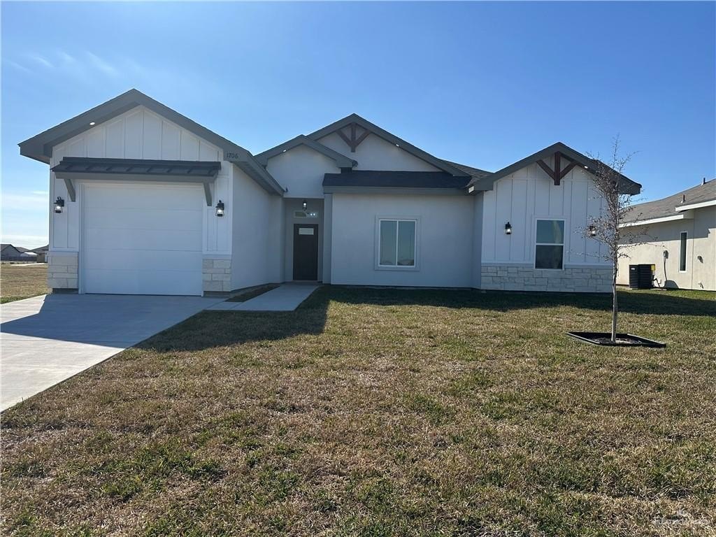 1706 Alyssa Drive, Mercedes, TX 78570, 3 Bedrooms Bedrooms, ,2 BathroomsBathrooms,Residential,For Sale,1706 Alyssa Drive,0,493380