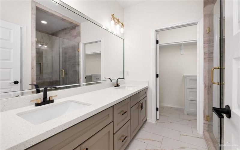 1706 Alyssa Drive, Mercedes, TX 78570, 3 Habitaciones Habitaciones , ,2 BañosBaños,Residential,En Venta,1706 Alyssa Drive,0,493380