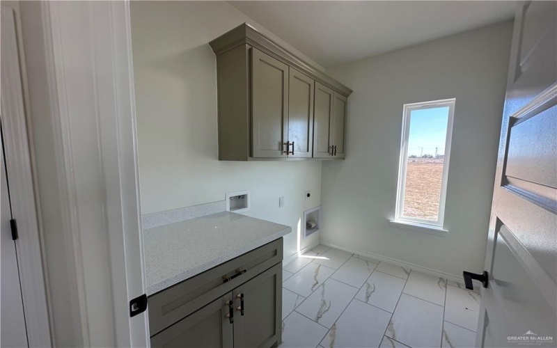 1706 Alyssa Drive, Mercedes, TX 78570, 3 Bedrooms Bedrooms, ,2 BathroomsBathrooms,Residential,For Sale,1706 Alyssa Drive,0,493380