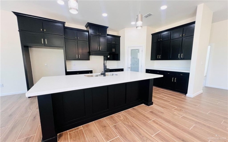 5525 Jay Lane, Weslaco, TX 78599, 4 Bedrooms Bedrooms, ,2 BathroomsBathrooms,Residential,For Sale,5525 Jay Lane,0,493384