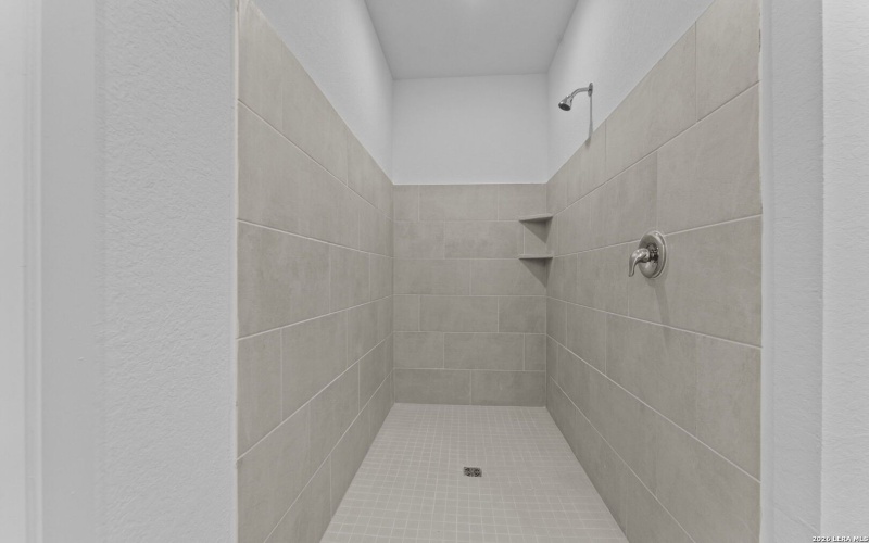 6525 Titan Park, Converse, TX 78109, 5 Bedrooms Bedrooms, ,3 BathroomsBathrooms,Residential,For Sale,6525 Titan Park,0,1936773